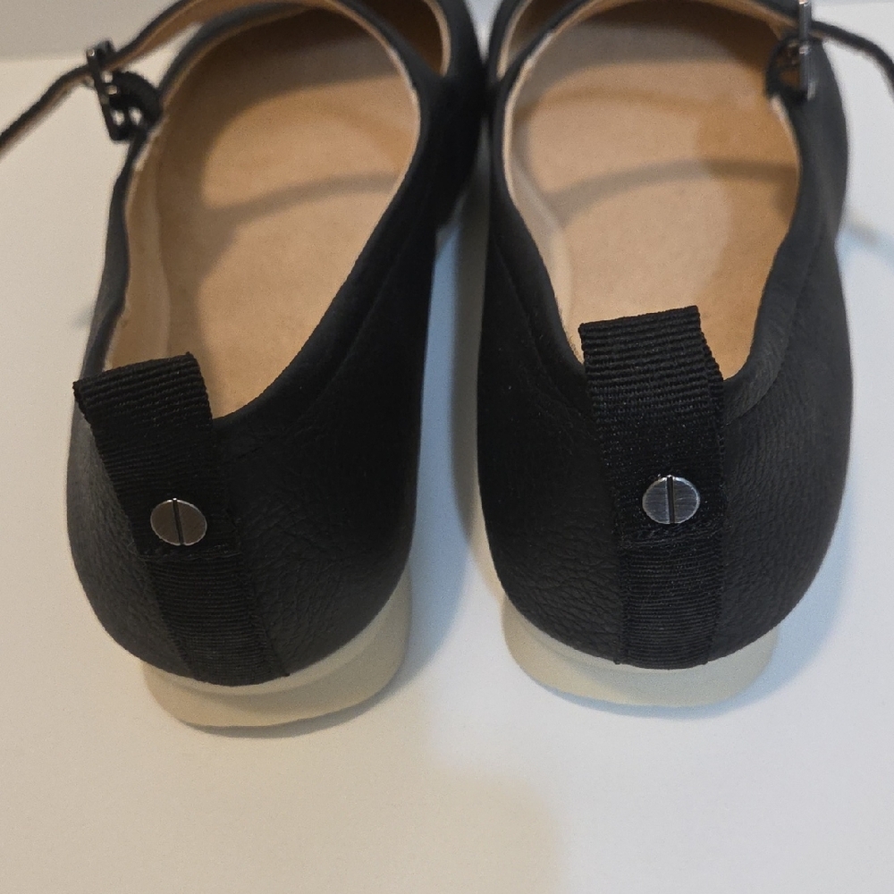 Dr. Scholl's Black Mary Jane Ballet Flats with Strap - Picture 4 of 8